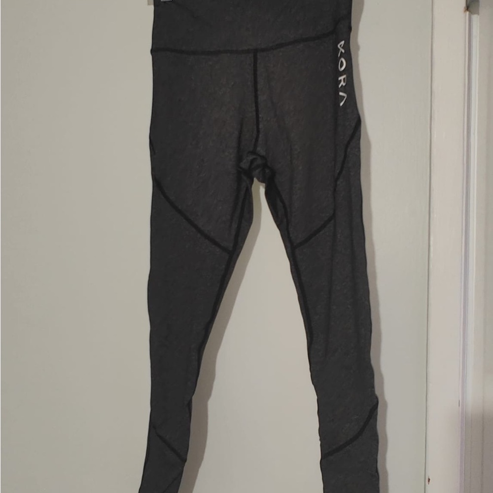 Gray High-Waist Performance Leggings